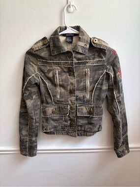 Embroidered Camo Utility Jacket - Olive Green